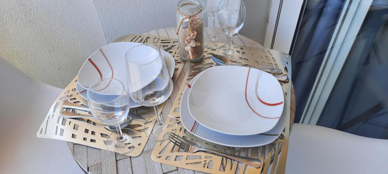 Sunset 230, Sun, Big Pool, Wifi Fiber, Central, Near Main Street And Apartamento Corralejo